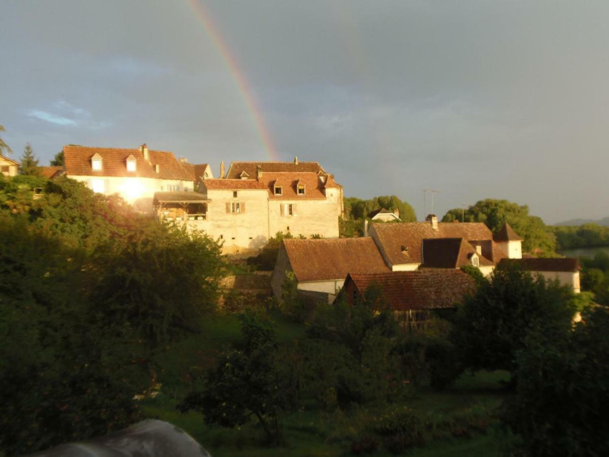 Bed and Breakfast La Chabotine Allas-Les-Mines Exterior foto